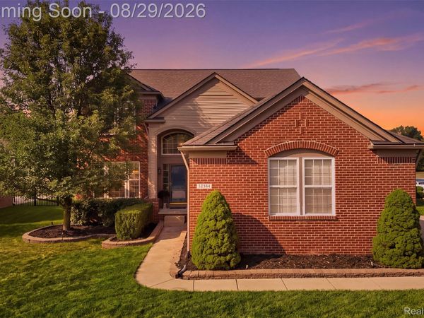 24294 Summer Lane, Flat Rock, Mi 48134