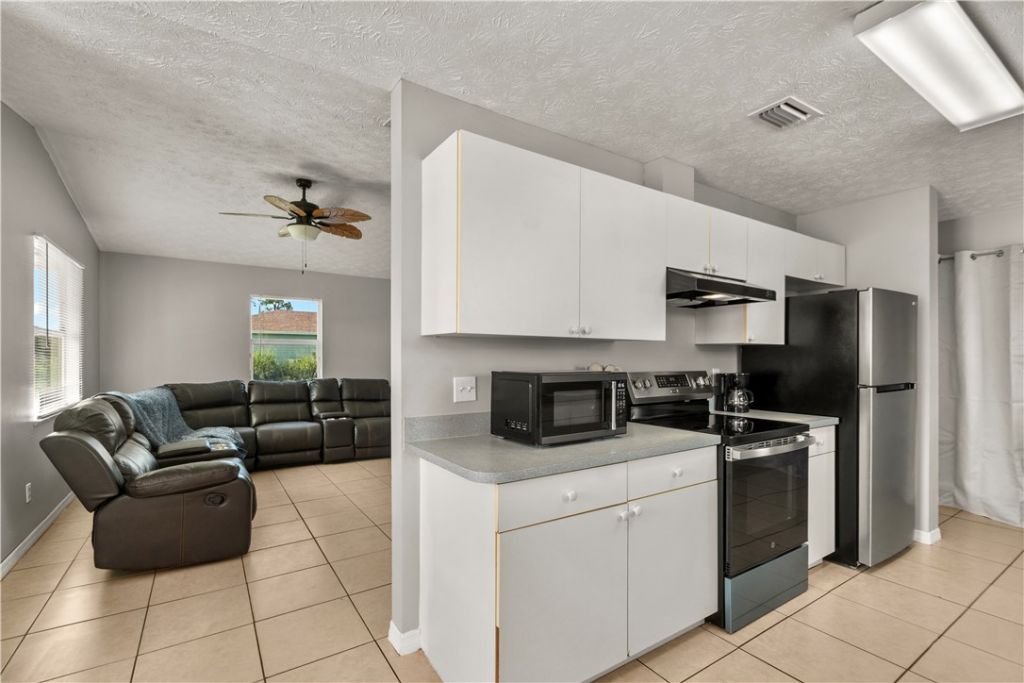 1175 12th Court Sw, Vero Beach, FL 32962 Photo