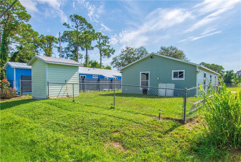 1175 12th Court Sw, Vero Beach, FL 32962 Photo