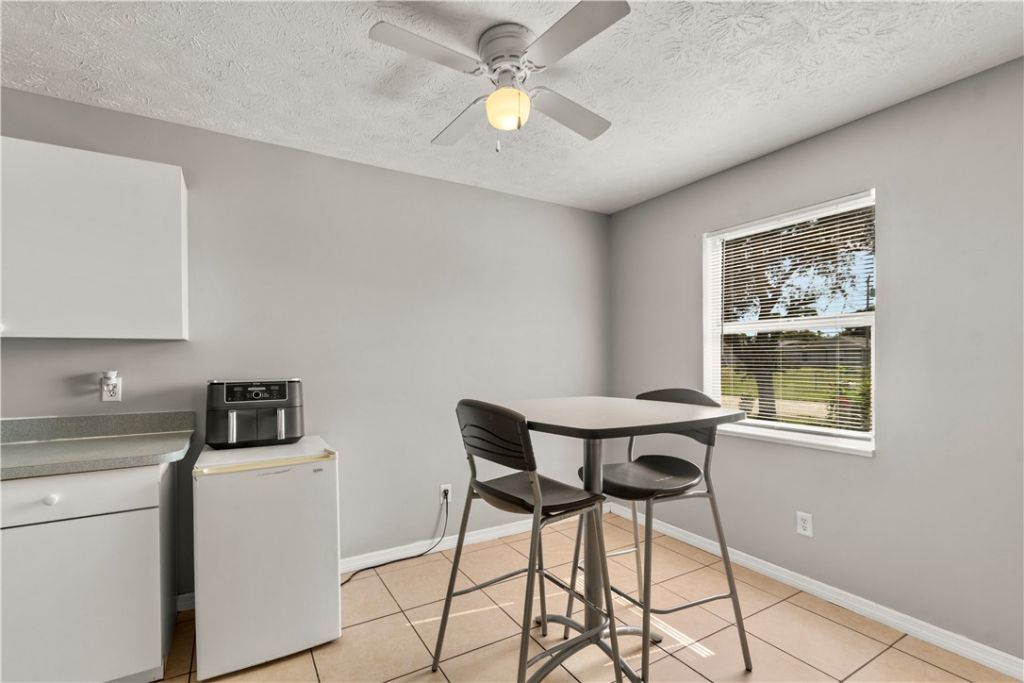 1175 12th Court Sw, Vero Beach, FL 32962 Photo