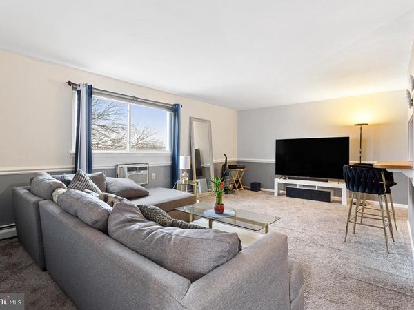 8115 W CHESTER PIKE, Unit C-3, UPPER DARBY, PA 19082