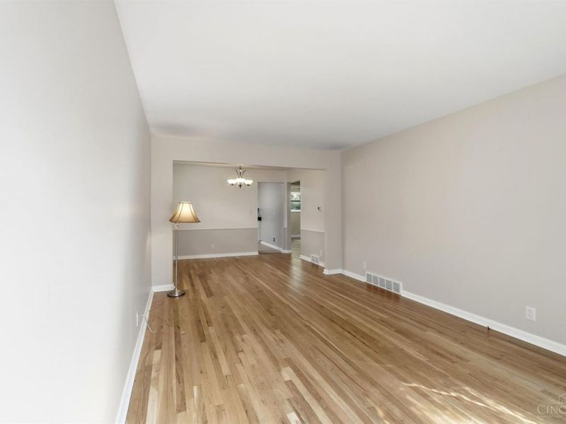 7348 Miami Avenue, Madeira, OH 45243 Photo 9