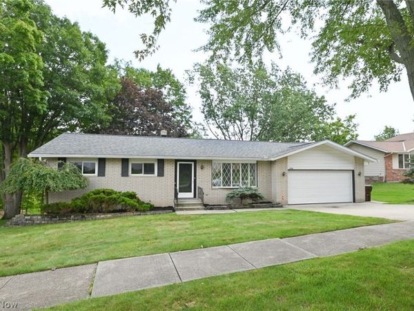 2745 Brian Drive , Parma, OH 44134