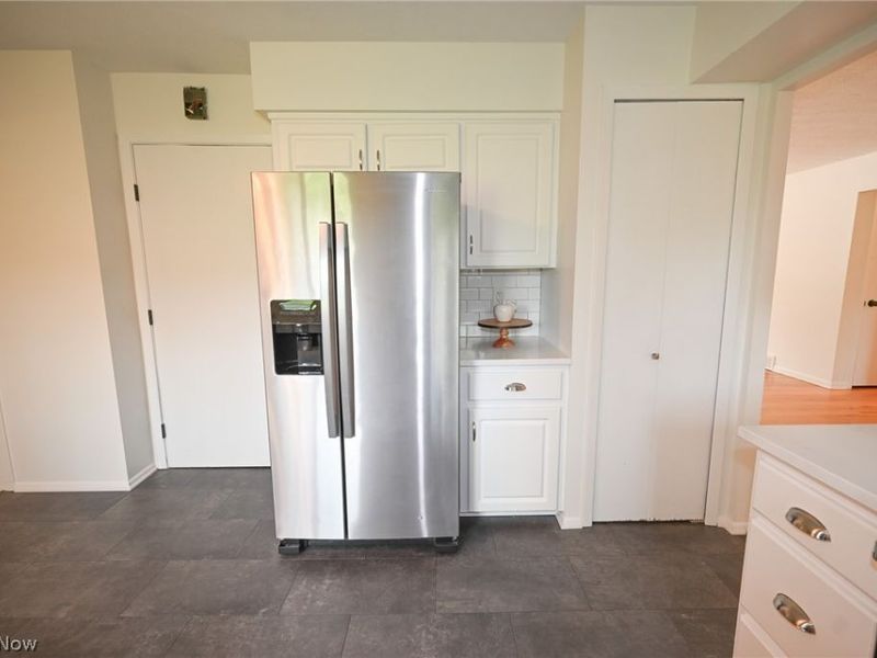 2745 Brian Drive, Parma, OH 44134 Photo 9