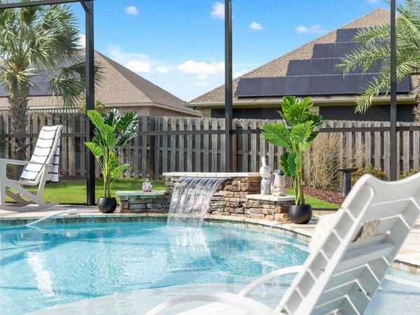 6064 Huntington Creek Cir, Pensacola, FL 32526