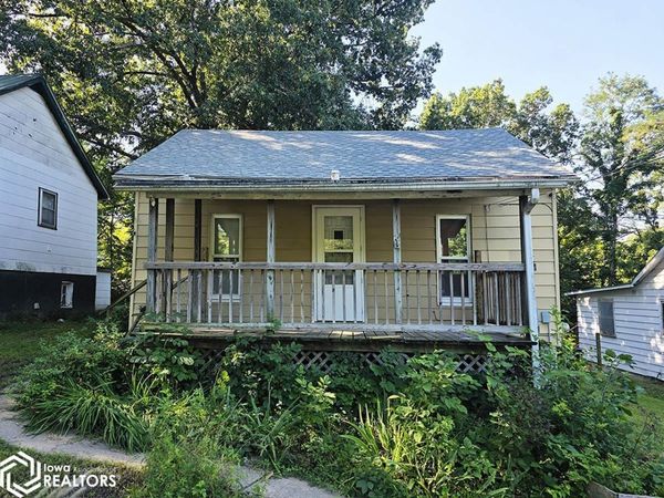 142 Palmetto Avenue, Ottumwa, IA 52501