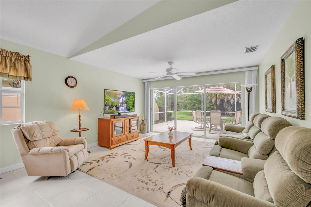 8012 Camminare Drive, Sarasota, FL 34238 Photo