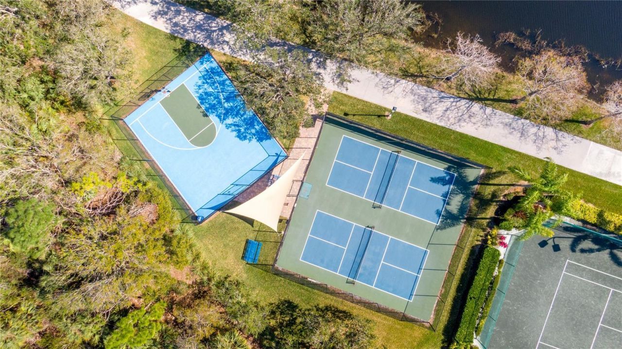 8012 Camminare Drive, Sarasota, FL 34238 Photo