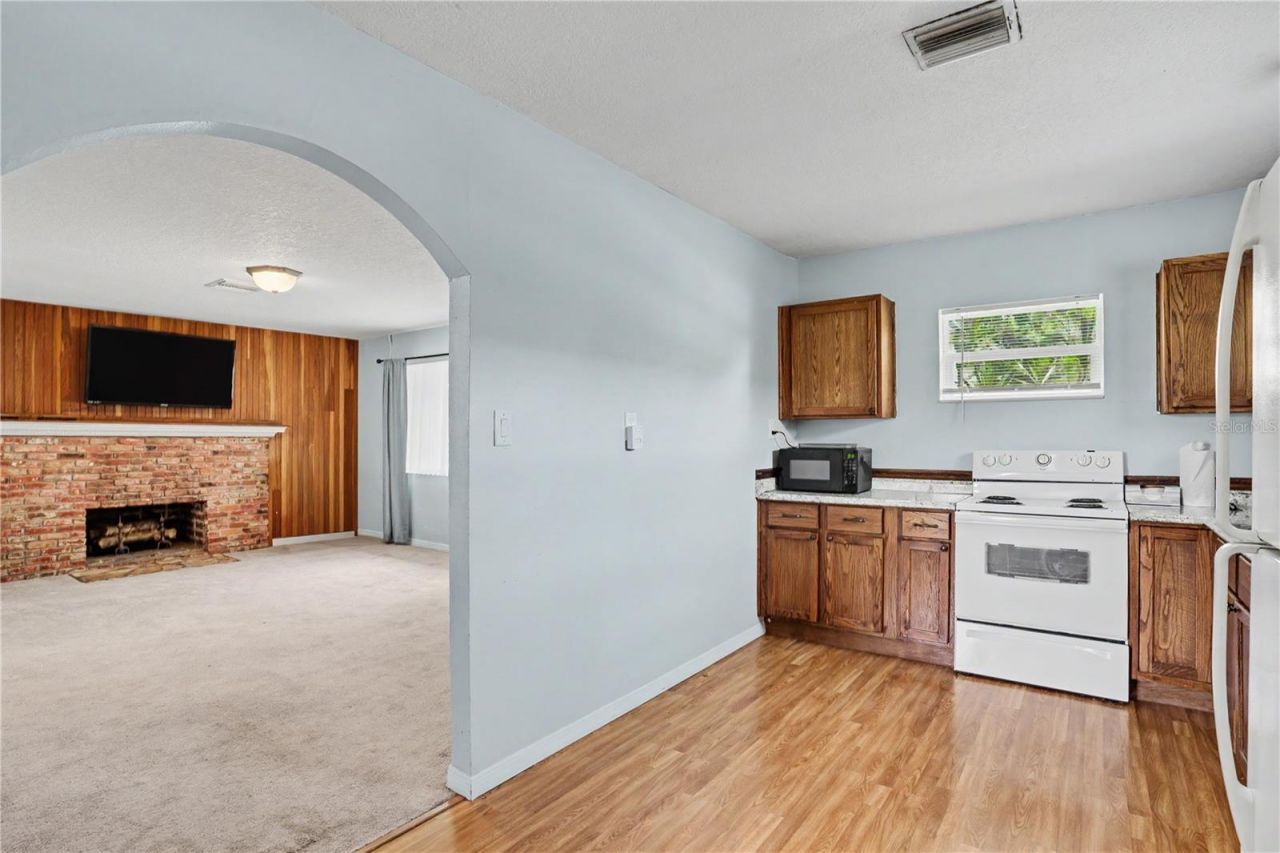 883 South Wind Lane , Largo, FL 33771 Photo