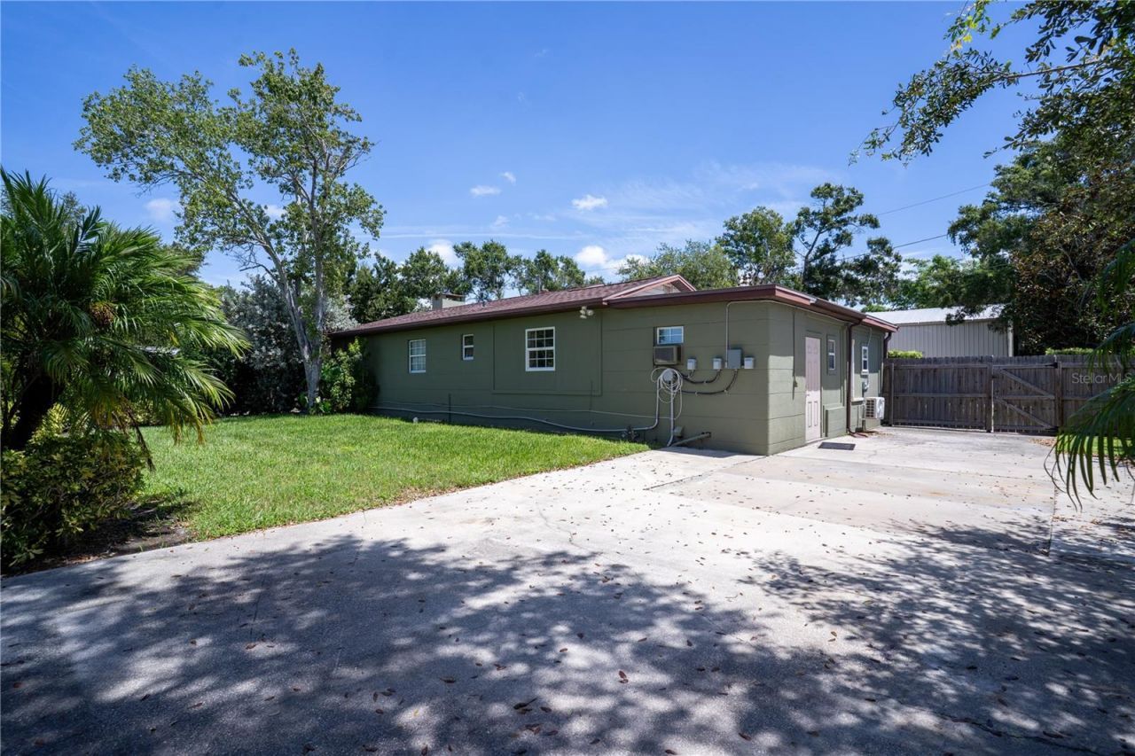 883 South Wind Lane , Largo, FL 33771 Photo