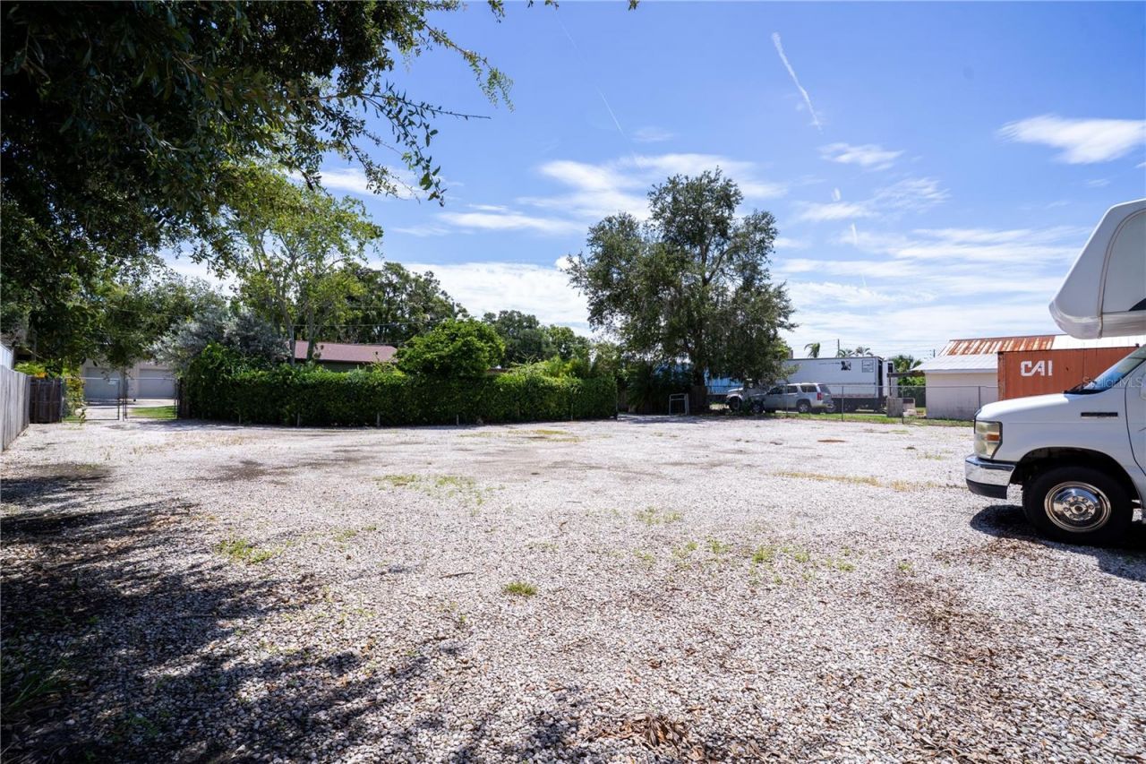 883 South Wind Lane , Largo, FL 33771 Photo