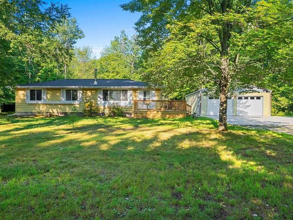 N10319 BEDORA LANE, Crivitz, WI 54114
