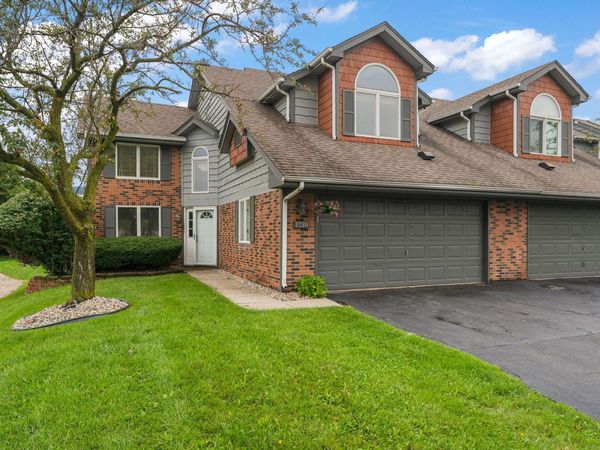 1738 Wedgewood Court, Schererville, IN 46307