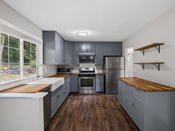 10340 Decatur Avenue S, Bloomington, MN 55438
