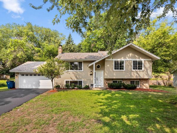 10340 Decatur Avenue S, Bloomington, MN 55438