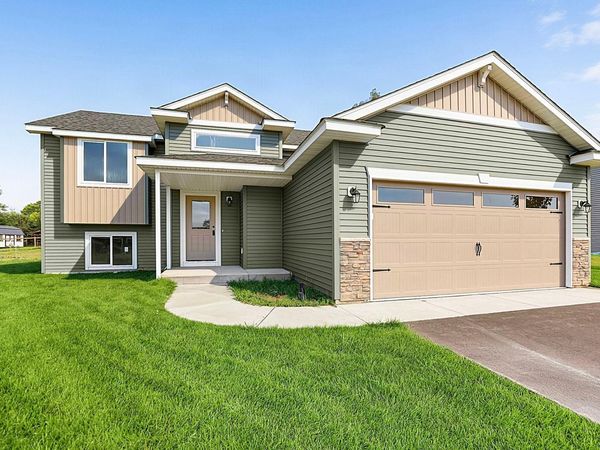 2865 11th Avenue NE, Sauk Rapids, MN 56379