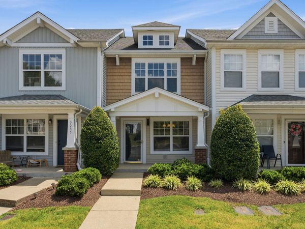 3053 Harpeth Springs Dr, Nashville, TN 37221
