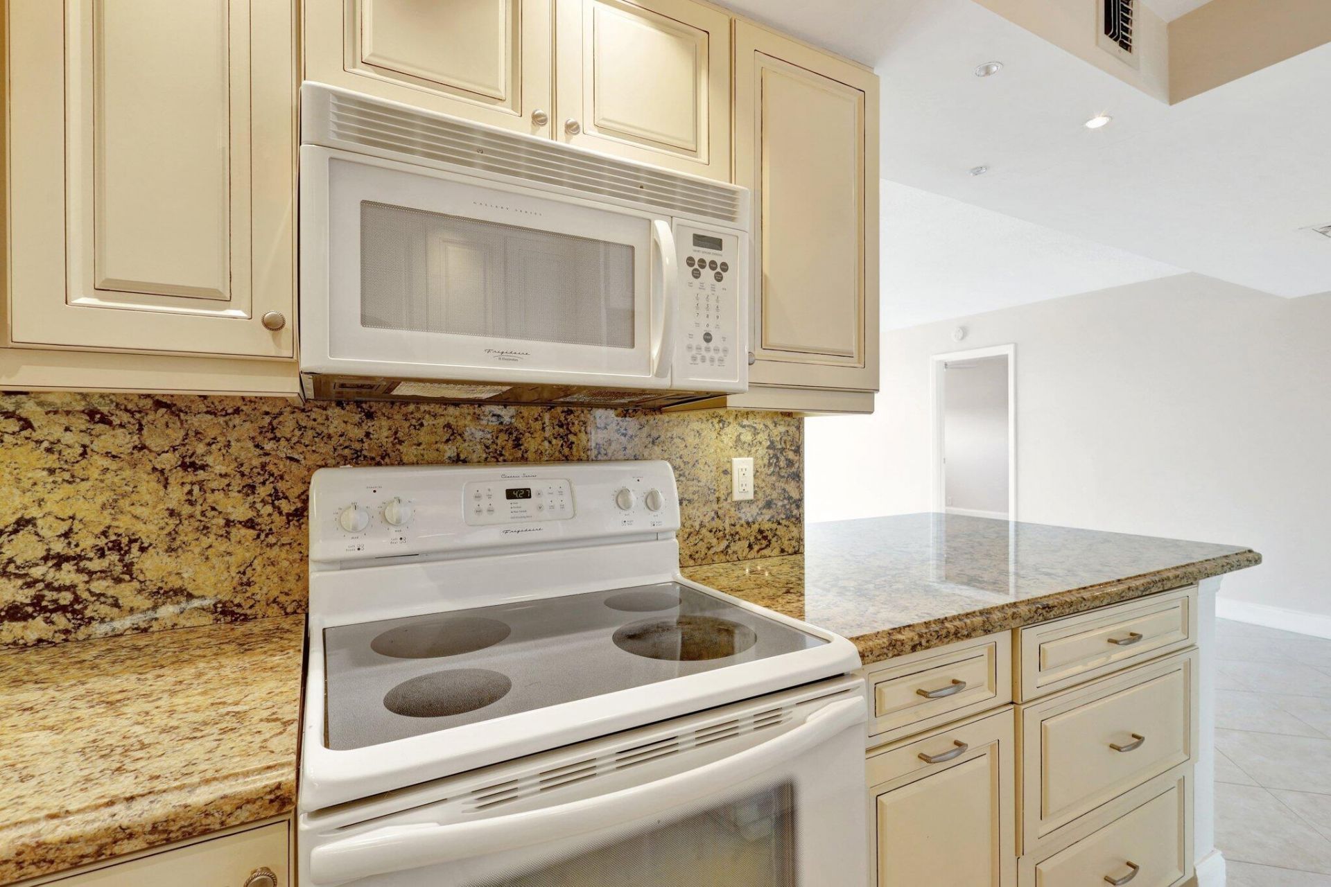 336 Golfview Road, Unit PH09, North Palm Beach, FL 33408 Photo