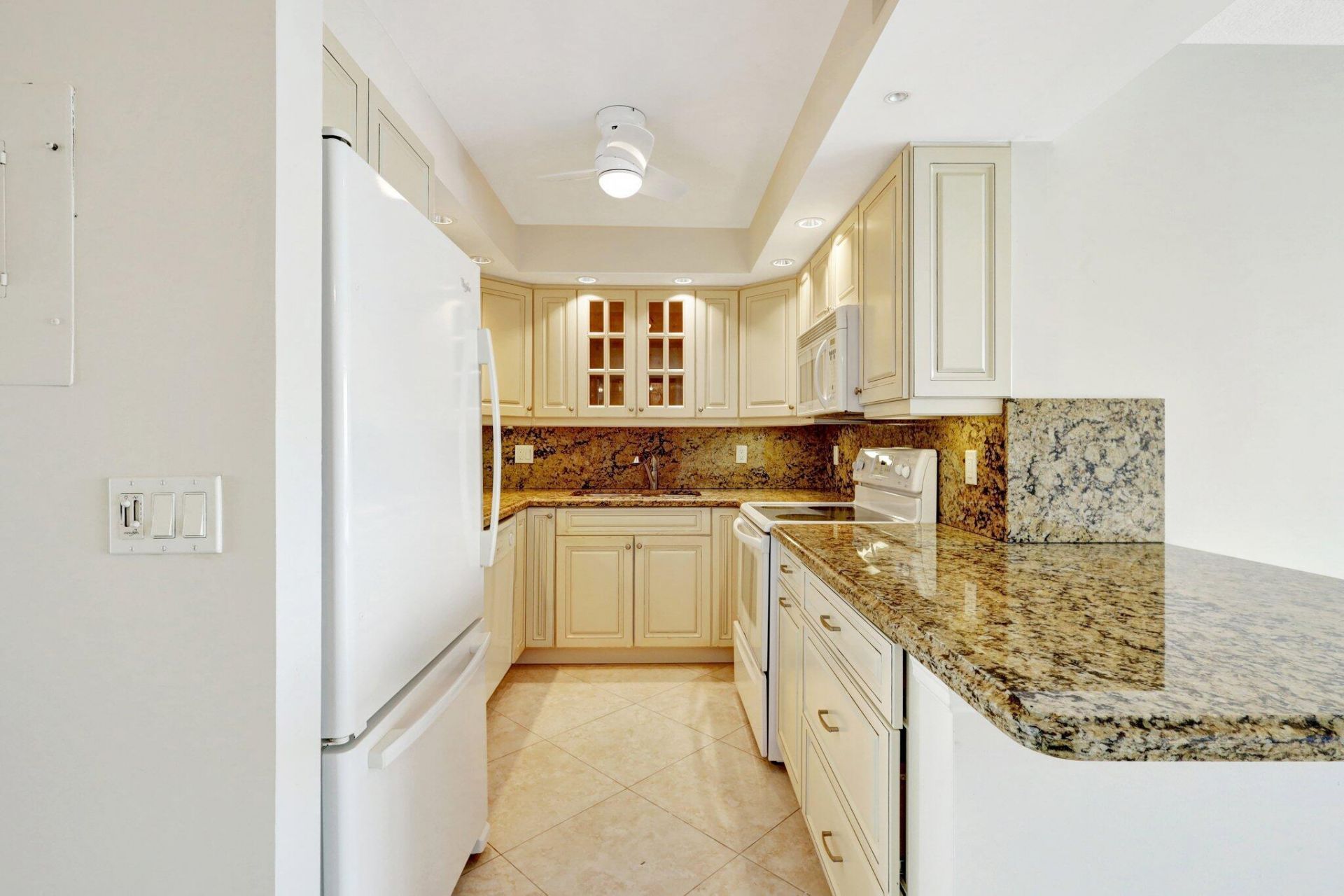 336 Golfview Road, Unit PH09, North Palm Beach, FL 33408 Photo