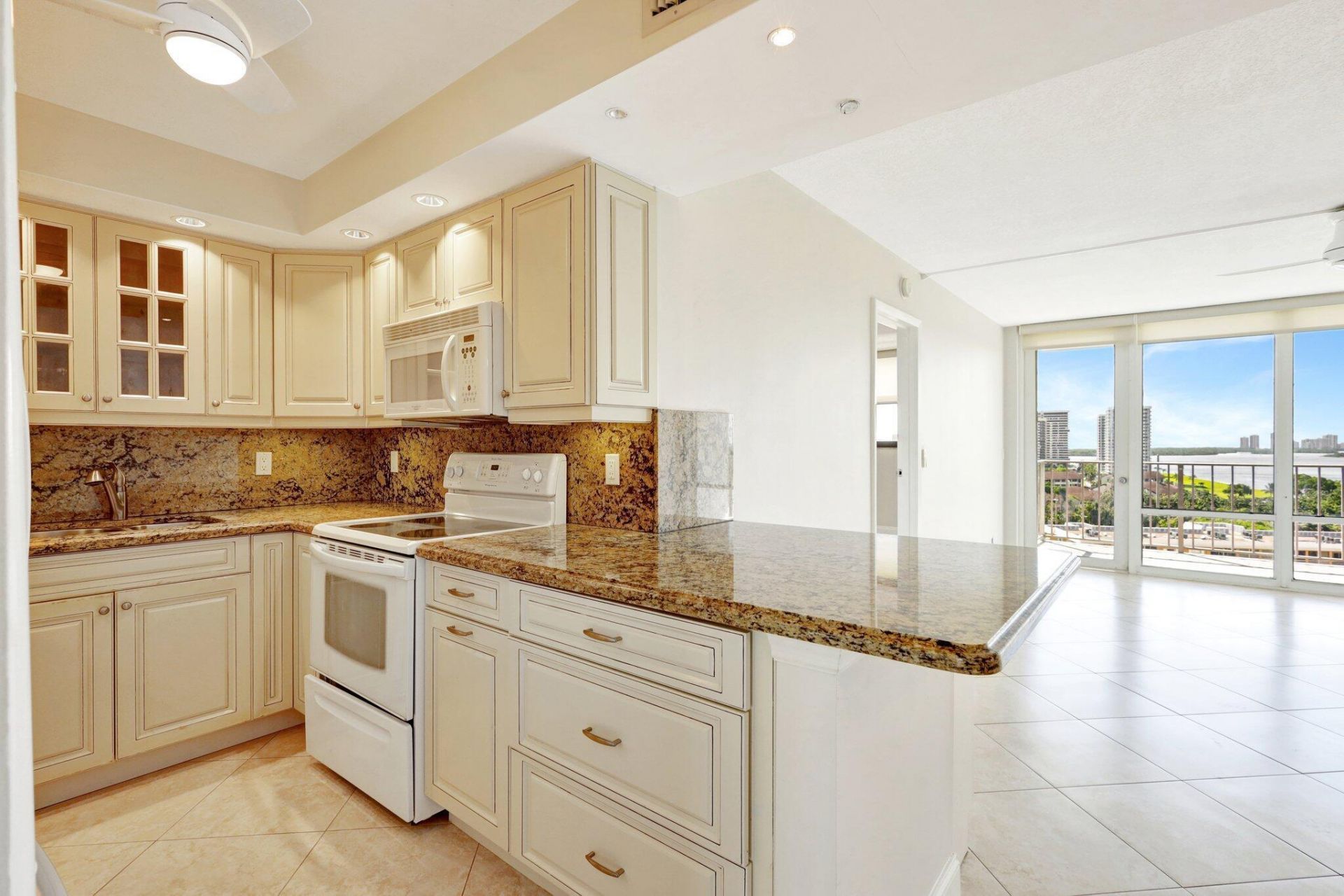 336 Golfview Road, Unit PH09, North Palm Beach, FL 33408 Photo