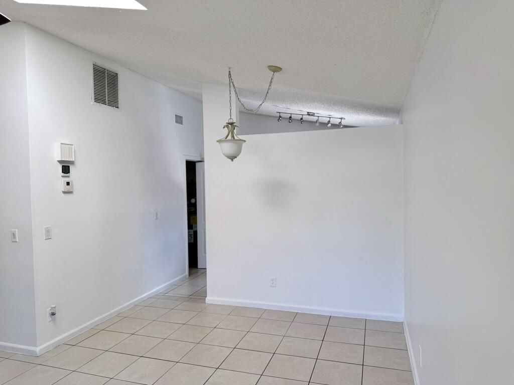8715 Pluto Terrace, West Palm Beach, FL 33403 Photo