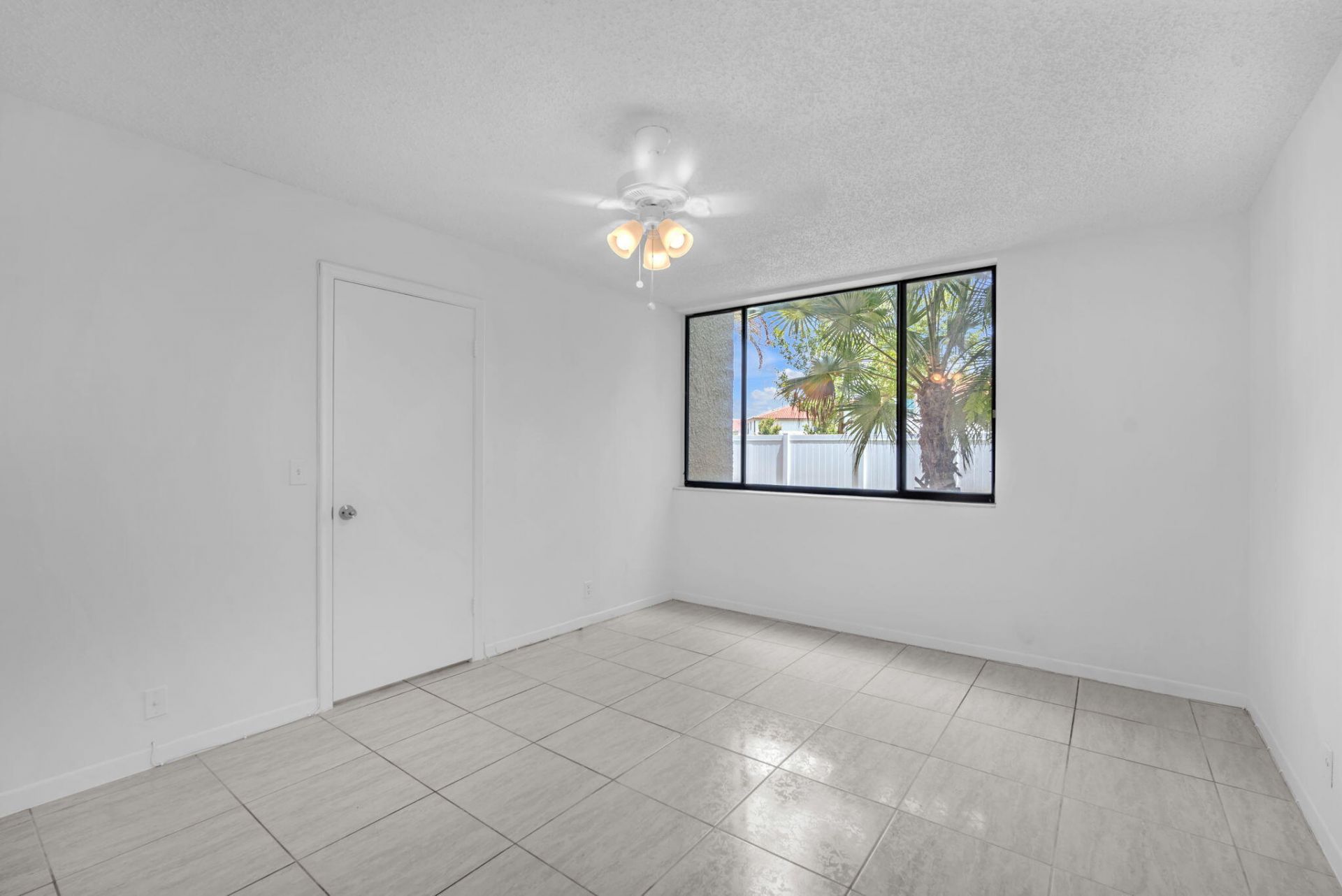4090 Tivoli Court, Unit 107, Lake Worth, FL 33467 Photo