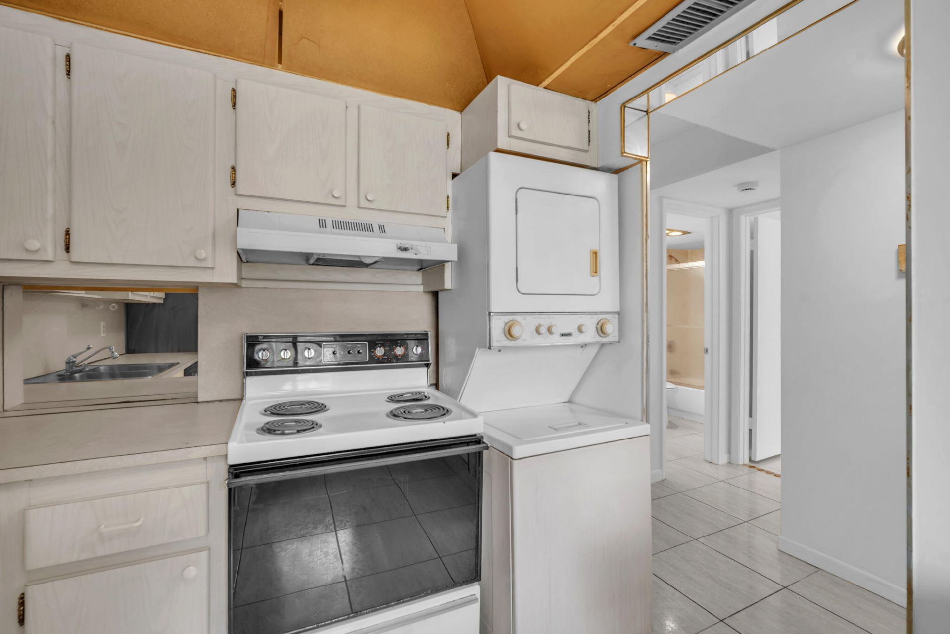 4090 Tivoli Court, Unit 107, Lake Worth, FL 33467 Photo