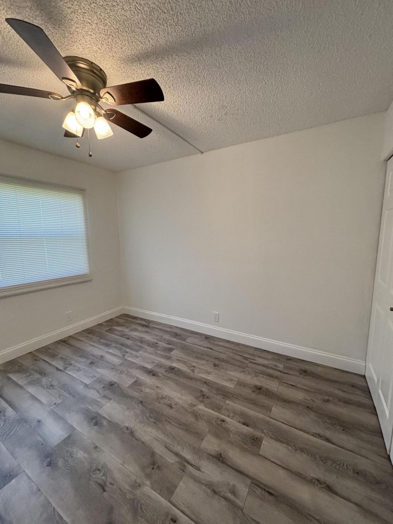 220 Lakeview Drive, Unit 103, Weston, FL 33326 Photo