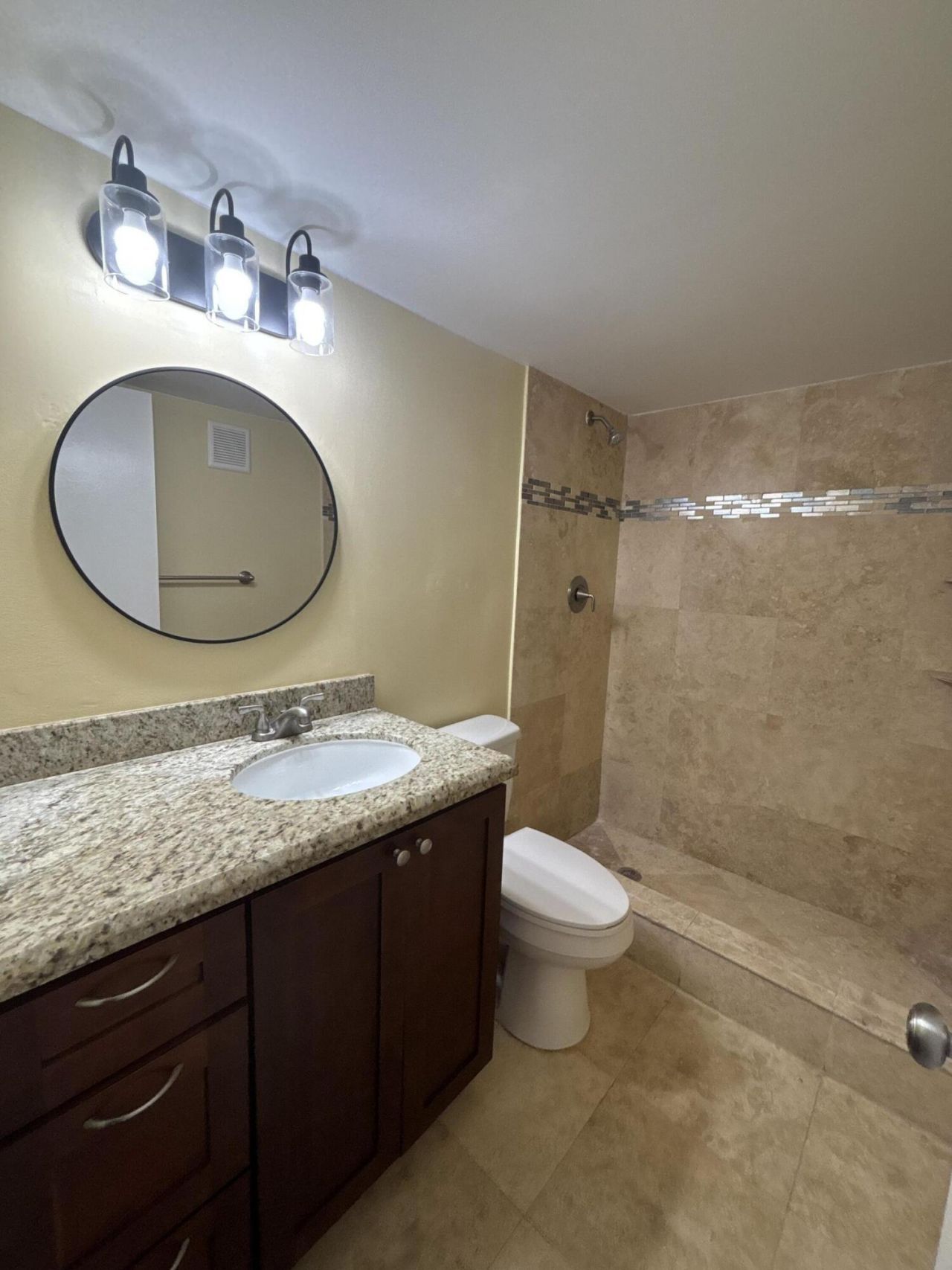 220 Lakeview Drive, Unit 103, Weston, FL 33326 Photo