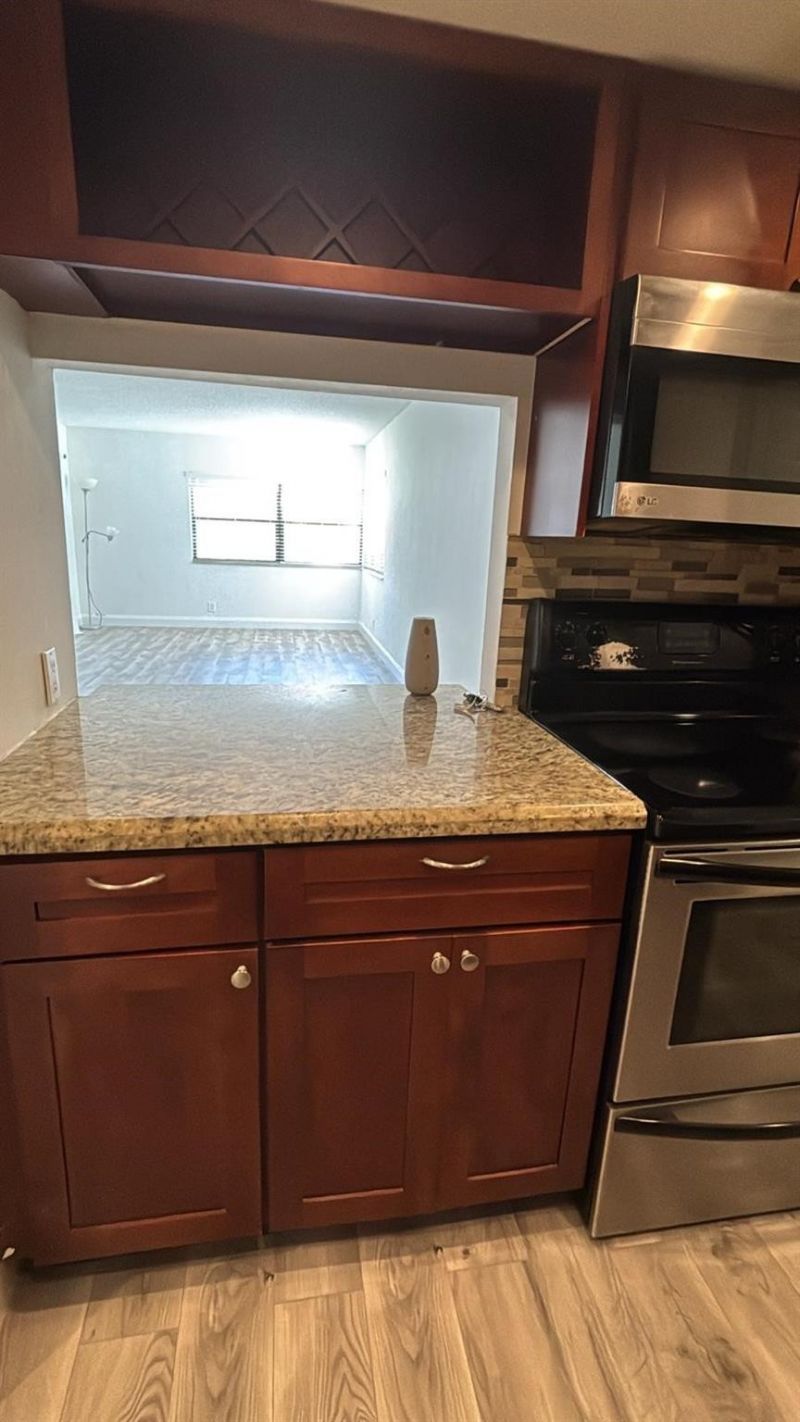 220 Lakeview Drive, Unit 103, Weston, FL 33326 Photo
