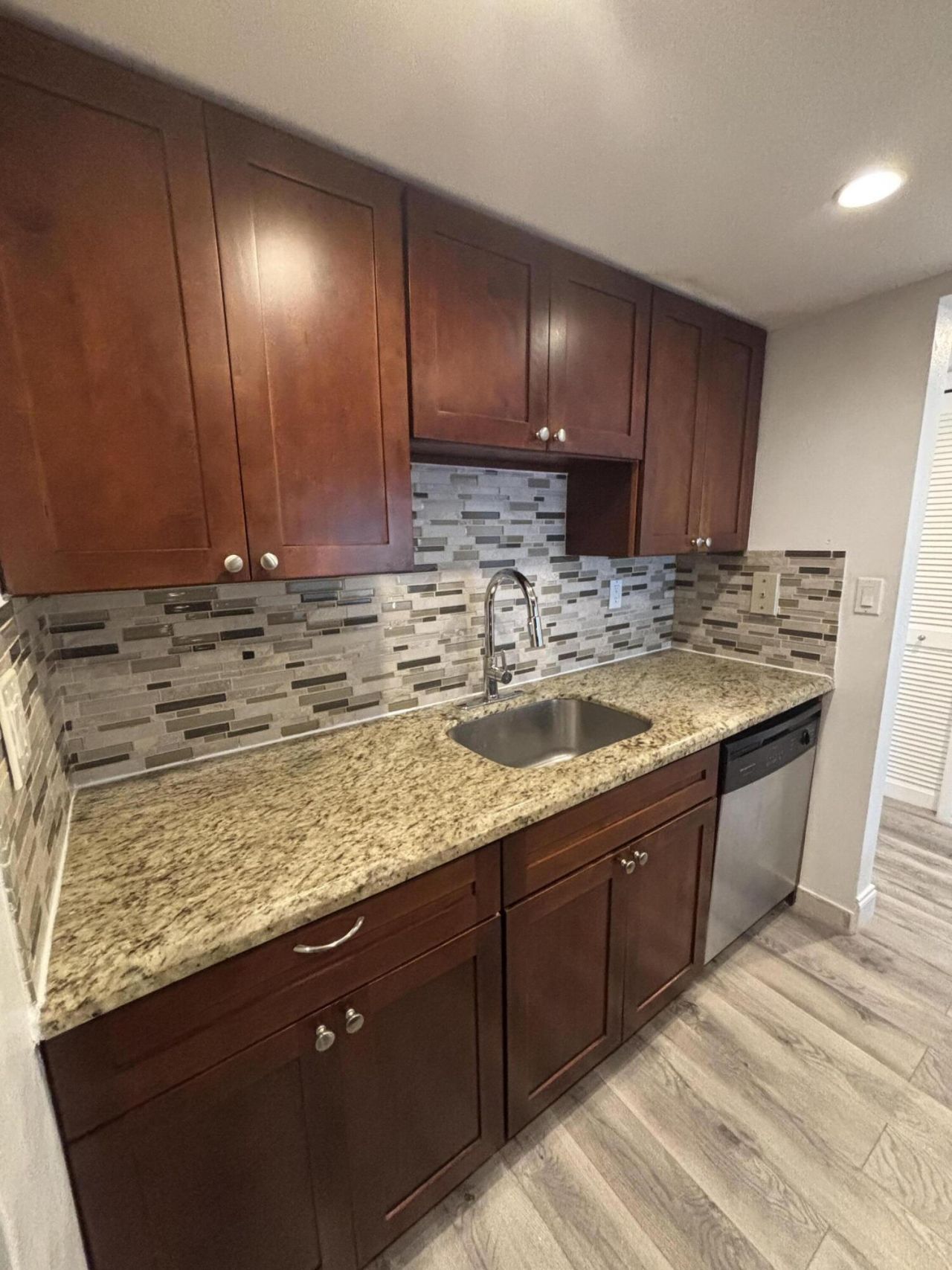 220 Lakeview Drive, Unit 103, Weston, FL 33326 Photo