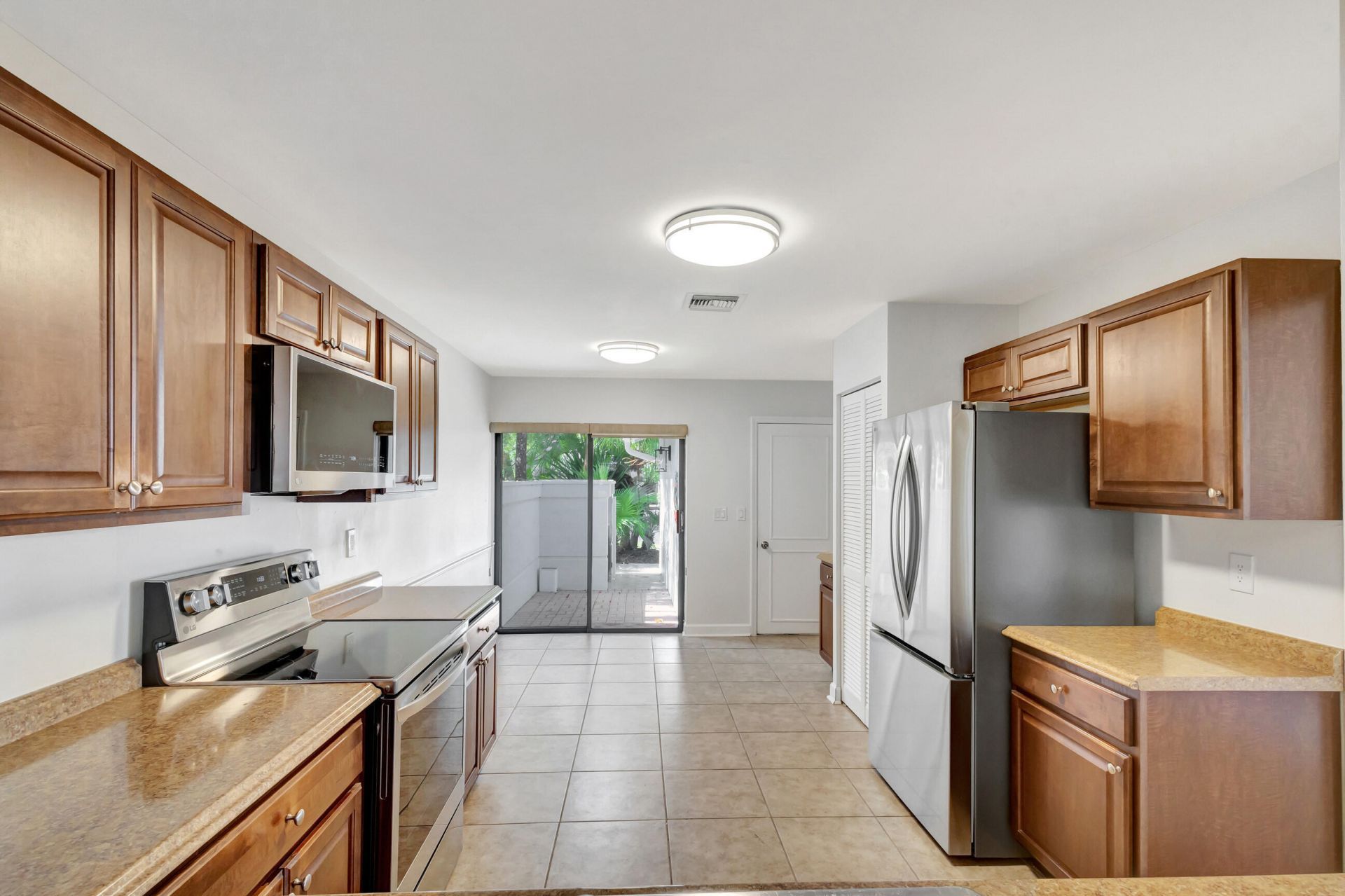 523 Prestwick Circle, Palm Beach Gardens, FL 33418 Photo