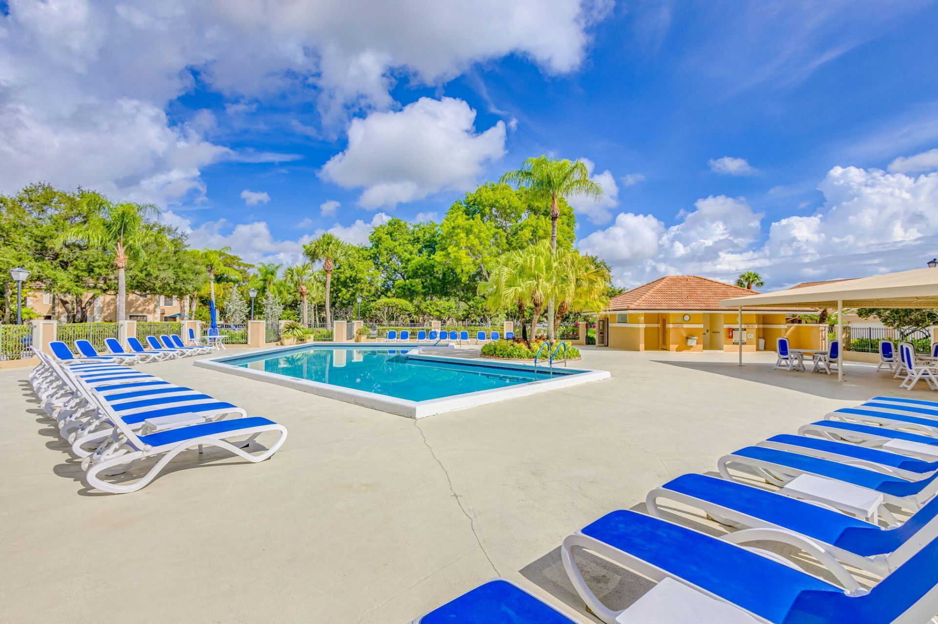 523 Prestwick Circle, Palm Beach Gardens, FL 33418 Photo
