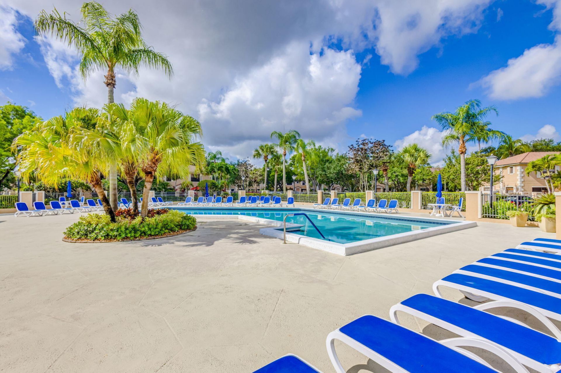 523 Prestwick Circle, Palm Beach Gardens, FL 33418 Photo
