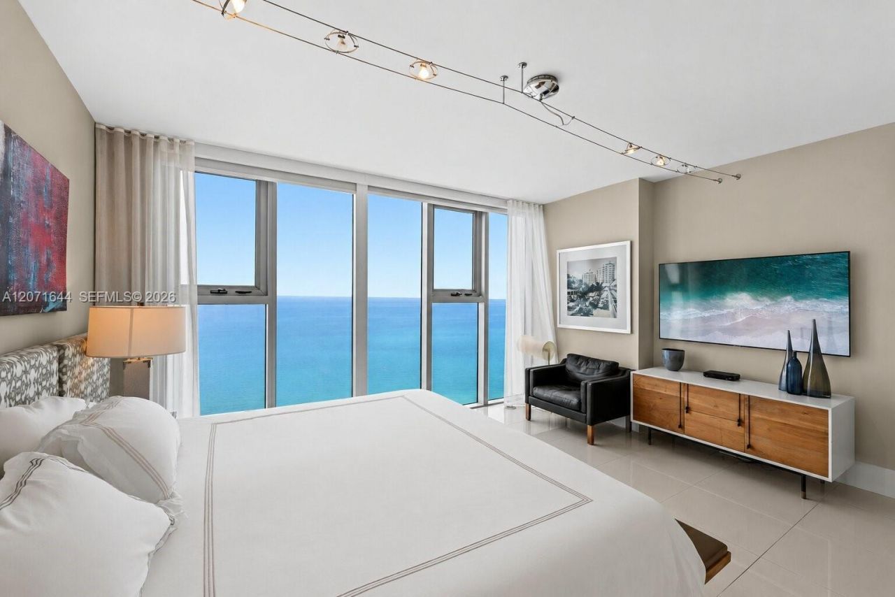 6899 Collins Ave , Unit 2708, Miami Beach, FL 33141 Photo