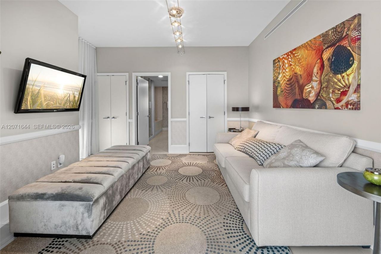 6899 Collins Ave , Unit 2708, Miami Beach, FL 33141 Photo