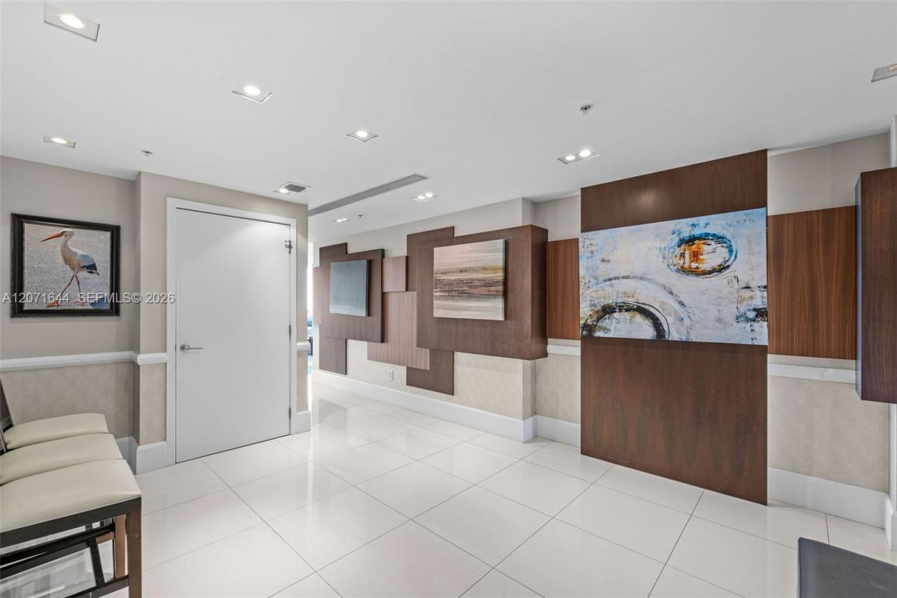 6899 Collins Ave , Unit 2708, Miami Beach, FL 33141 Photo
