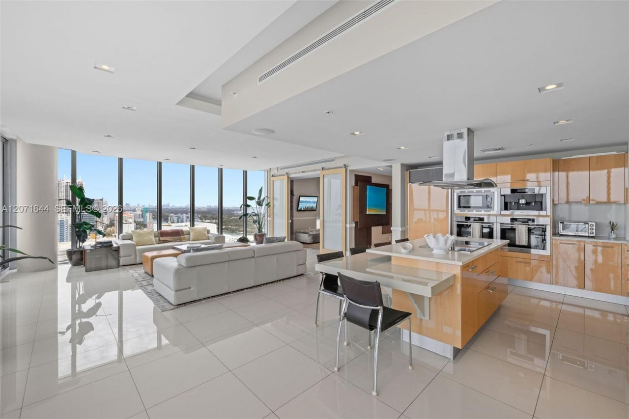 6899 Collins Ave , Unit 2708, Miami Beach, FL 33141 Photo
