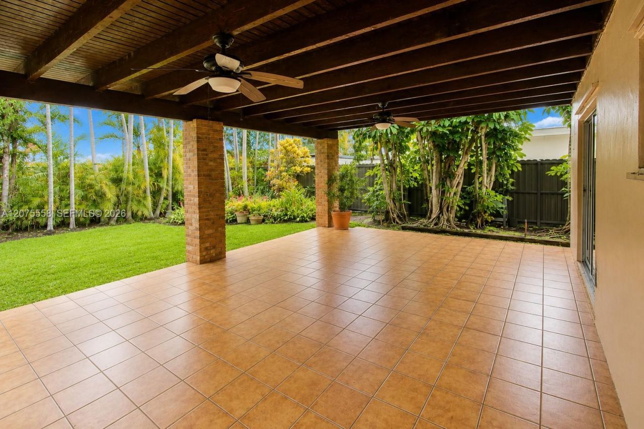 3115 Village Green Dr, Miami, FL 33175 Photo