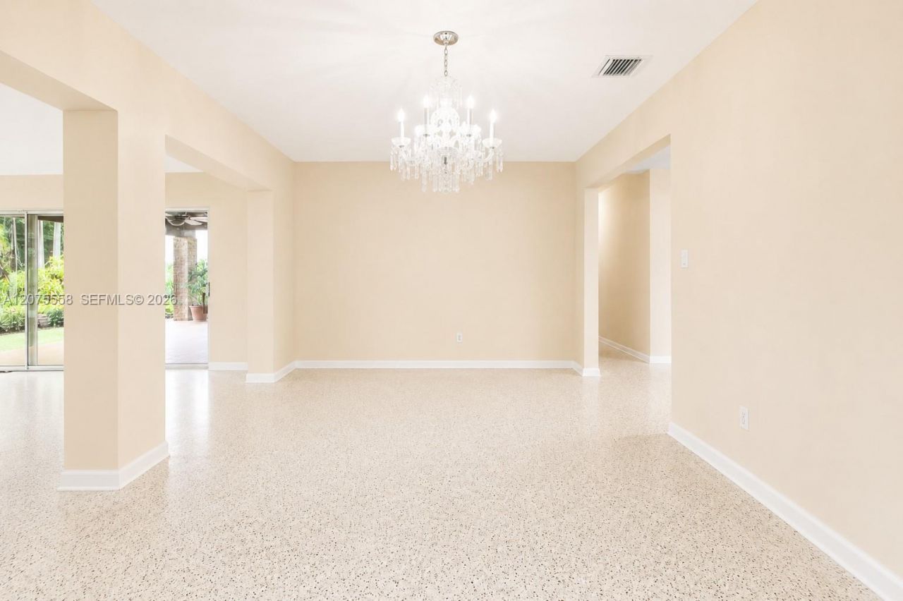 3115 Village Green Dr, Miami, FL 33175 Photo