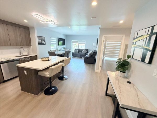 1938 Jackson St , Unit 202, Hollywood, FL 33020
