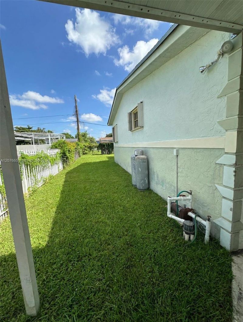 2961 NW 162nd St , Miami Gardens, FL 33054 Photo