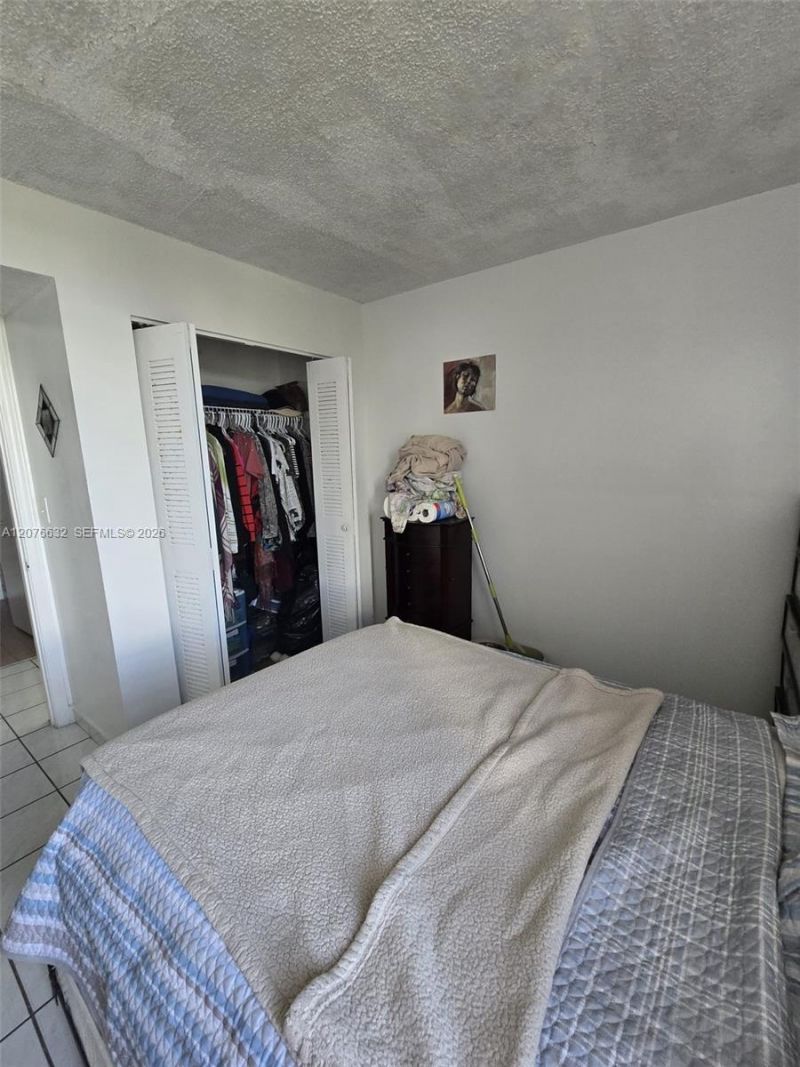 9688 Fontainebleau Blvd , Unit 409, Miami, FL 33172 Photo