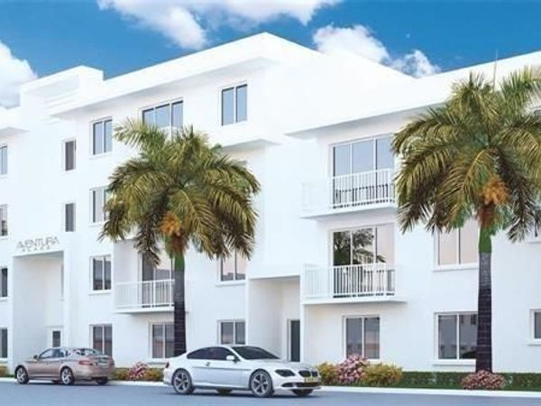 2651 NE 212th Ter , Unit 207, Miami, FL 33180