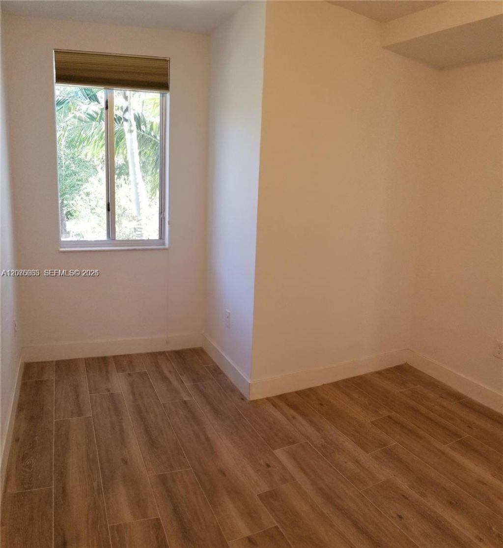 2651 NE 212th Ter, Unit 207, Miami, FL 33180 Photo