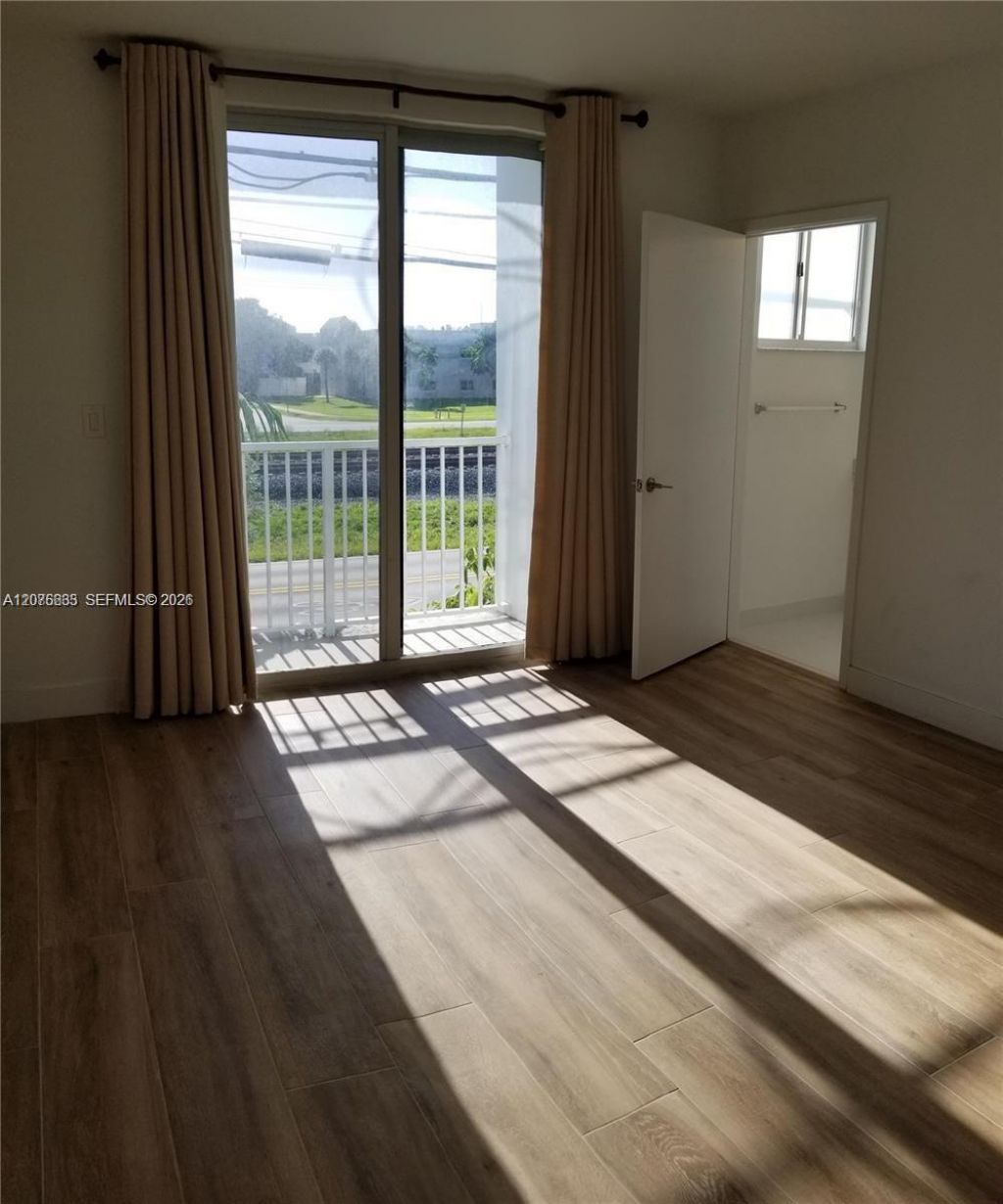 2651 NE 212th Ter, Unit 207, Miami, FL 33180 Photo