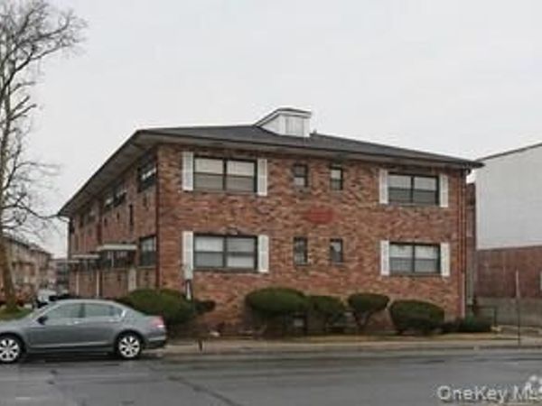 80 Lincoln Avenue , Unit 3C, Rockville Centre, NY 11570