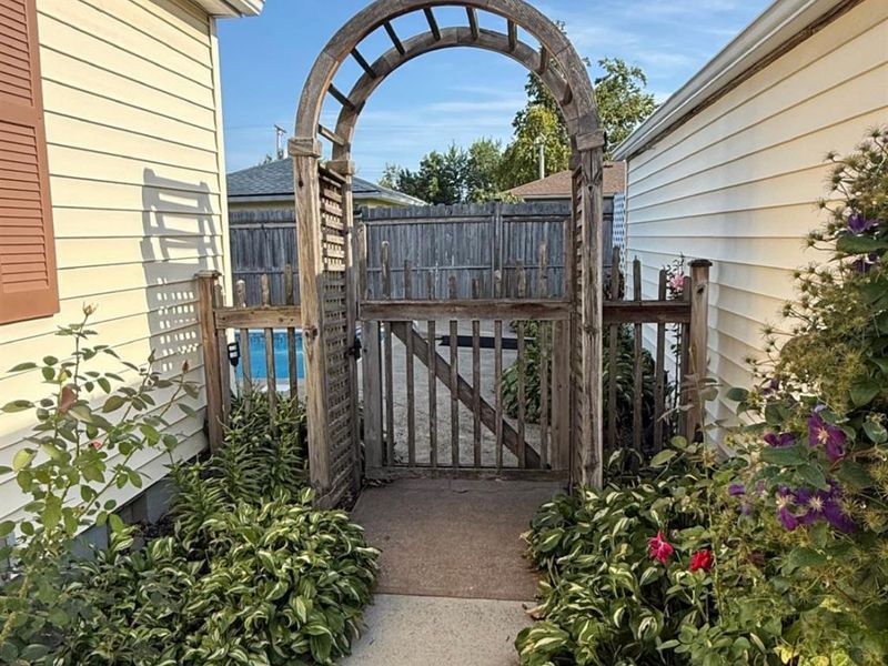 1326 W 29th, Lorain, OH 44052 Photo 2