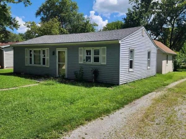 931 Saint Clair Street, O'Fallon, IL 62269