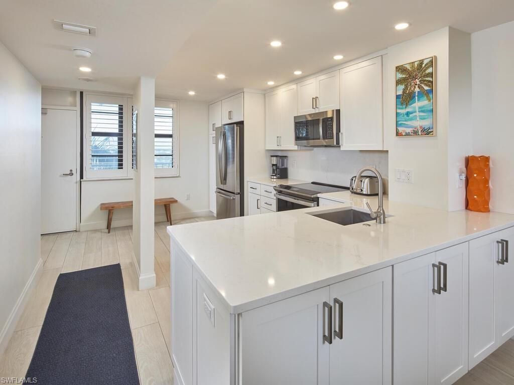 440 Seaview Ct, Unit 601, Marco Island, FL 34145 Photo